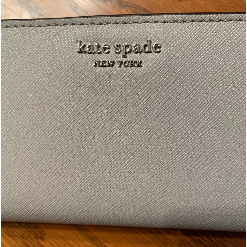 Kate Spade Wallet - Picture 2 of 8
